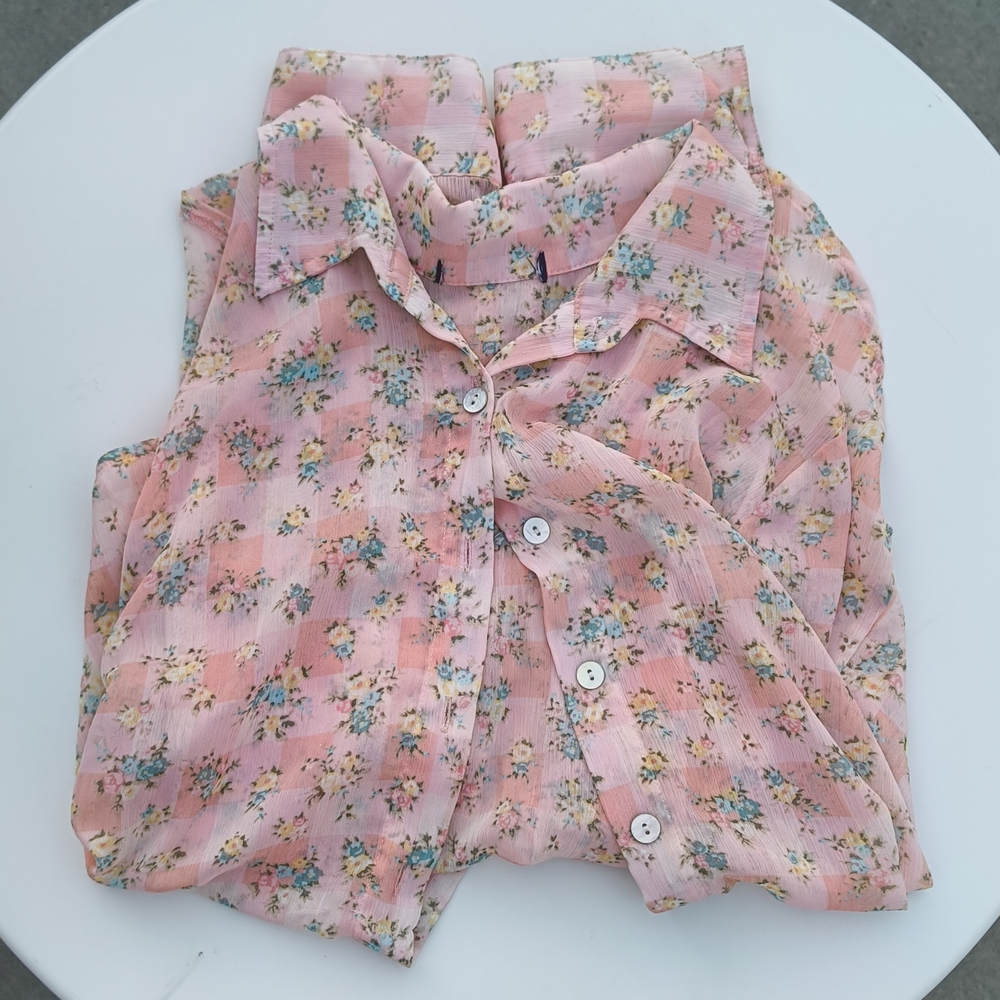 Floral Pink Button-Up Blouse M or L